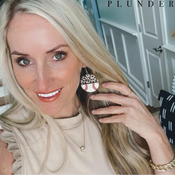 NEW Leopard Baseball Earrings ⚾️ - Picture 3 of 7